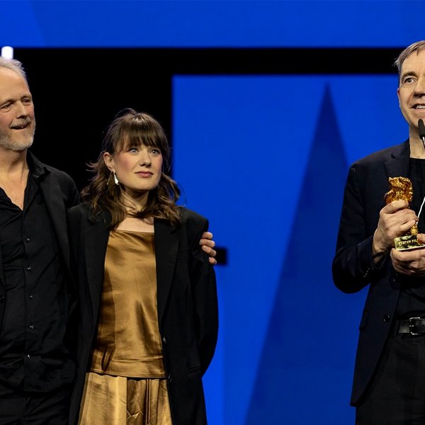 Den Goldenen Bären 2025 erhielt der Film „Drømmer“ von Dag Johan Haugerud, produziert von Yngve Sæther und Hege Hauff Hvattum.