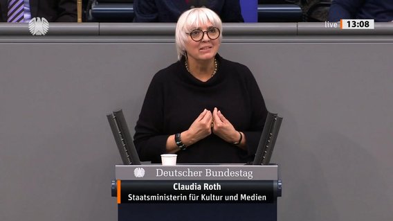 Kulturstaatsministerin Roth würdigte im Bundestag die Arbeit der Enquête-Kommissionen zur Aufarbeitung der SED-Diktatur.