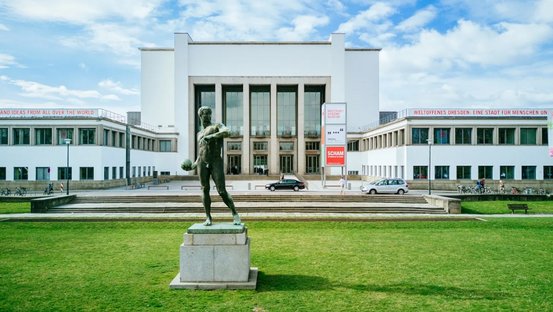 Museumsvorplatz des Deutschen Hygiene-Museums 