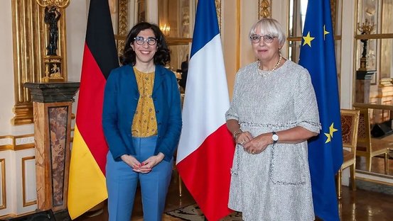 Kulturstaatsministerin Roth mit der französischen Kulturministerin Rima Abdul-Malak