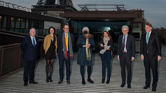 Gruppenfoto auf der Dachterrasse des Musée du Quai Branly