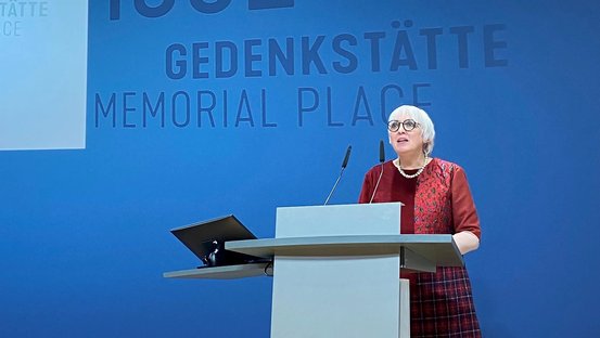 Kulturstaatsministerin Roth während ihrer Rede anlässlich des 80. Jahrestags der Wannsee-Konferenz.